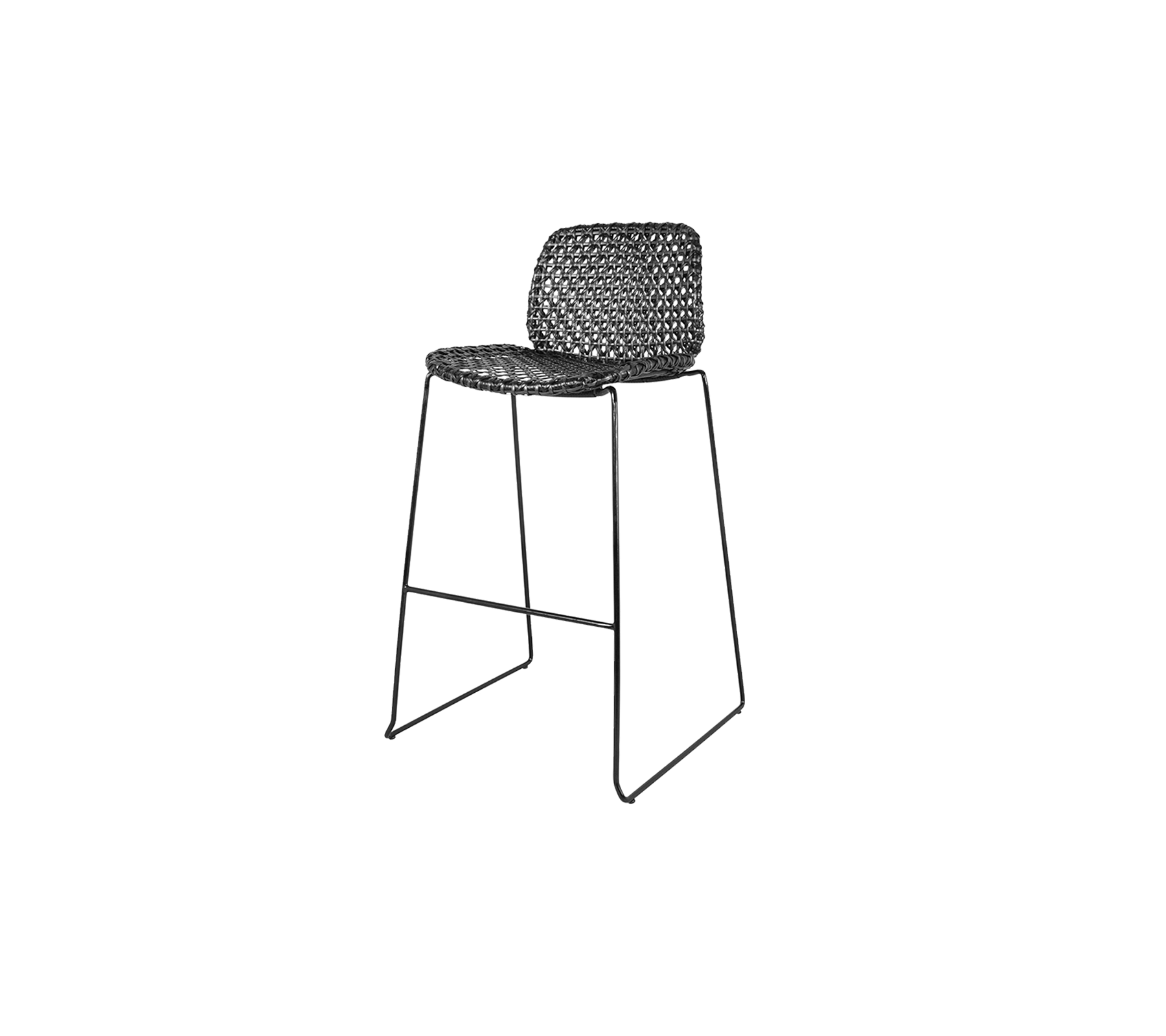 Stilren høj stol med et vævet sæde og en slank metalramme, perfekt til at tilføje moderne elegance til ethvert rum.