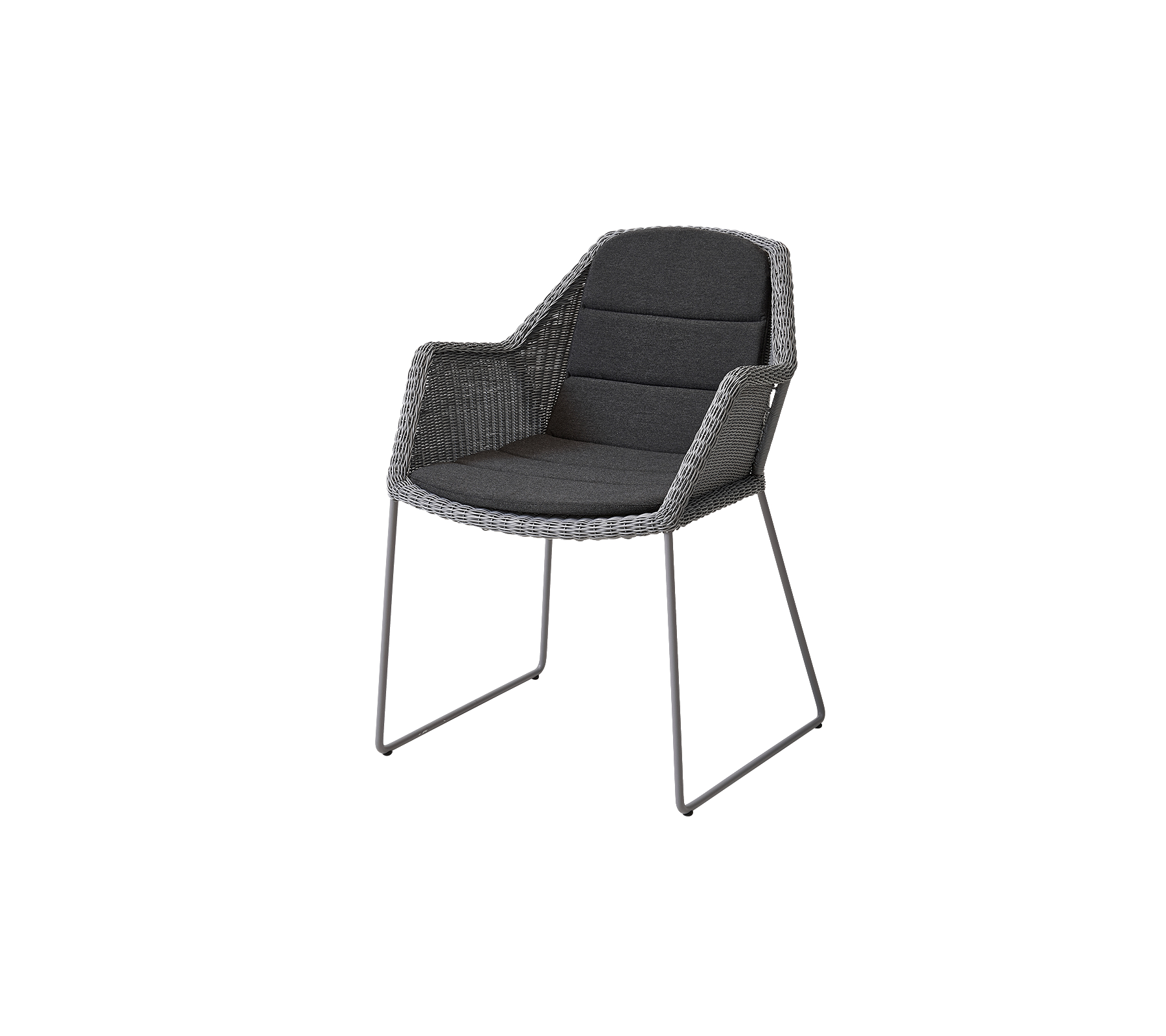 Stilfuld stol med et vævet design, bløde puder og slanke metalben, ideel til moderne indretning.