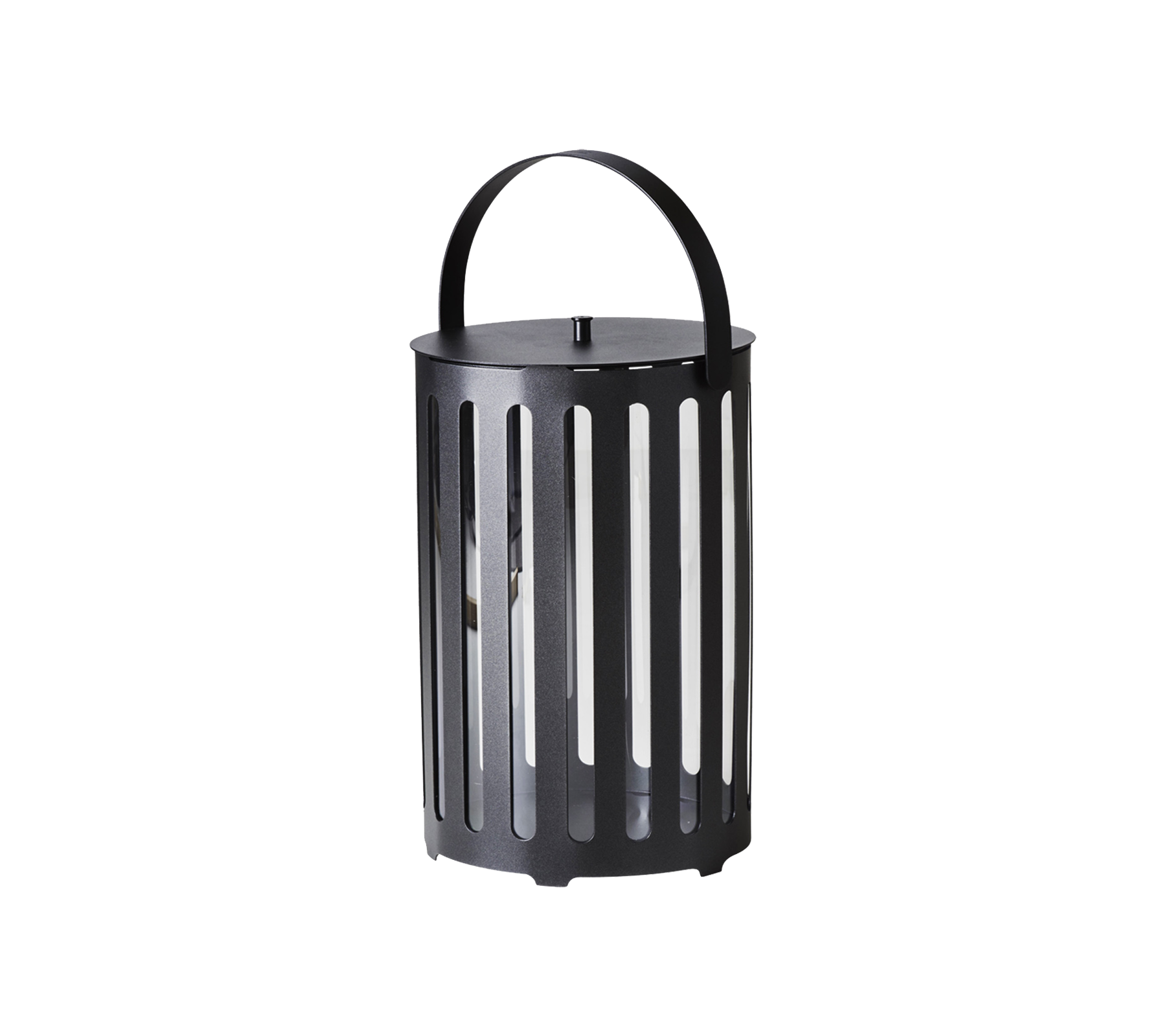 Sort metal lantern med vertikale spalter og et håndtag, designet til dekorativ belysning.