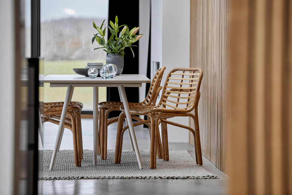 Comfortable rattan dining chairs in sustainable material 