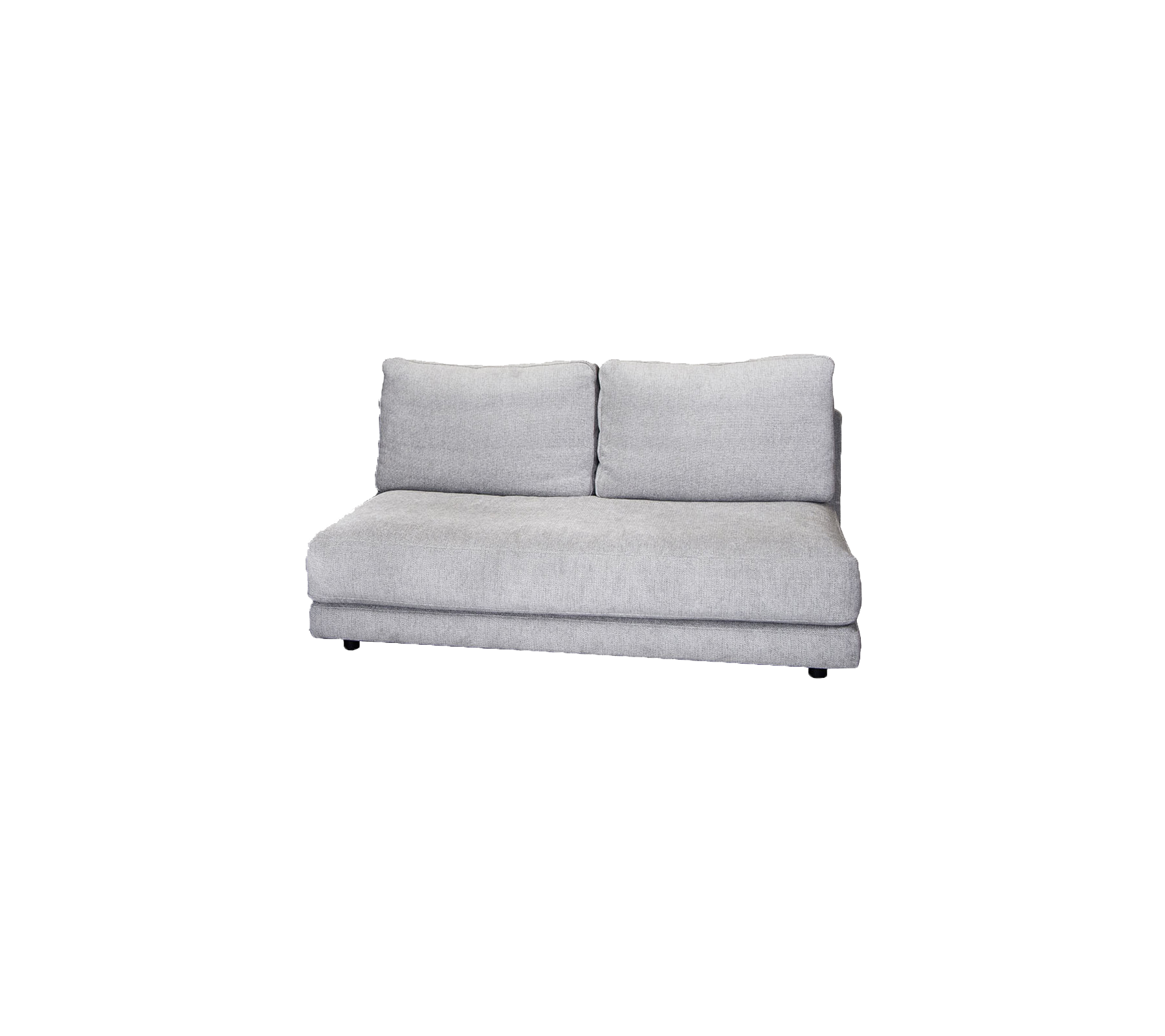 Grå polstret sofa med to nakkepuder, der har et slankt, moderne design. Ideel til at forbedre hyggelige rum.