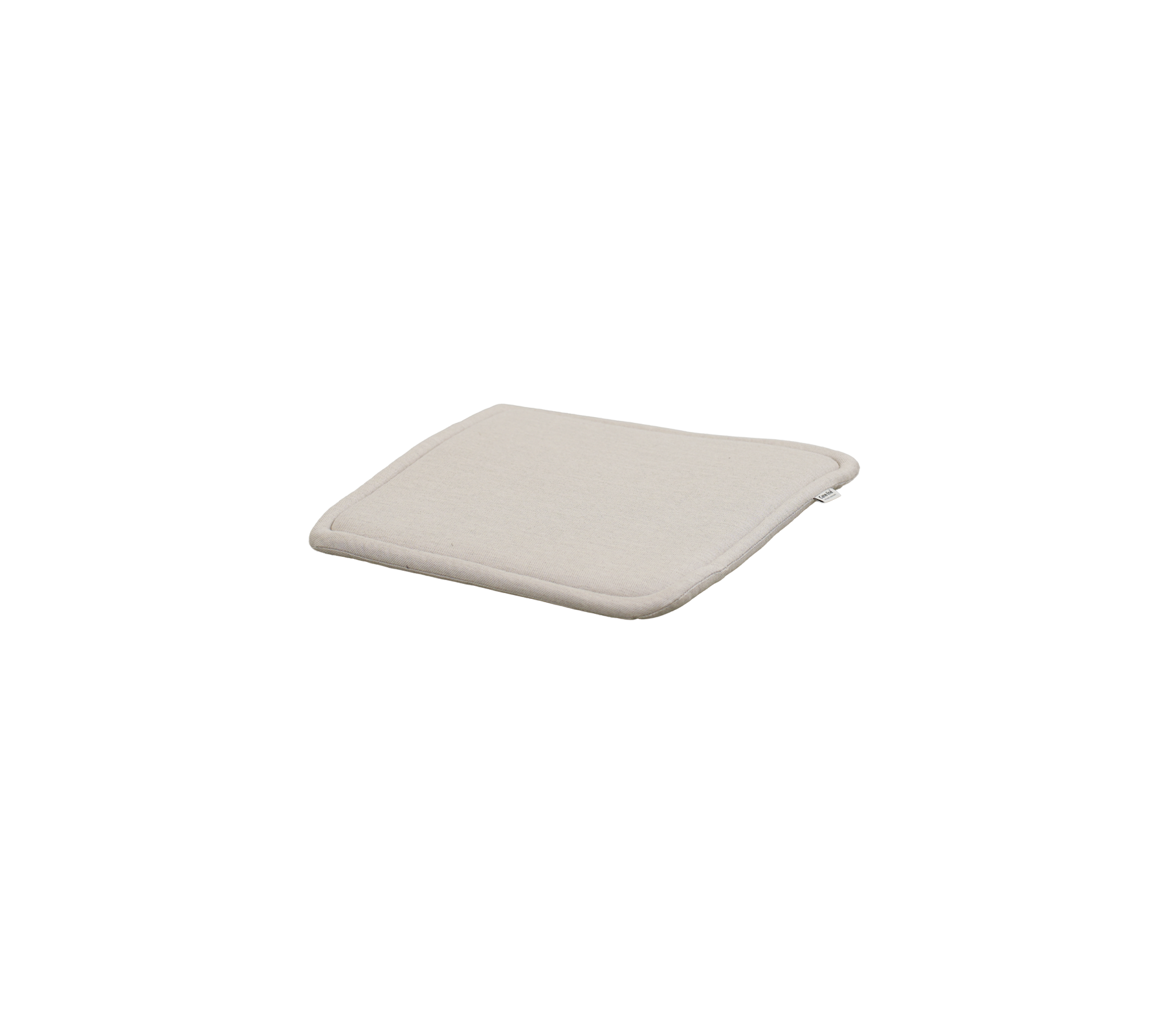 Firkantet sandpude med blød design.