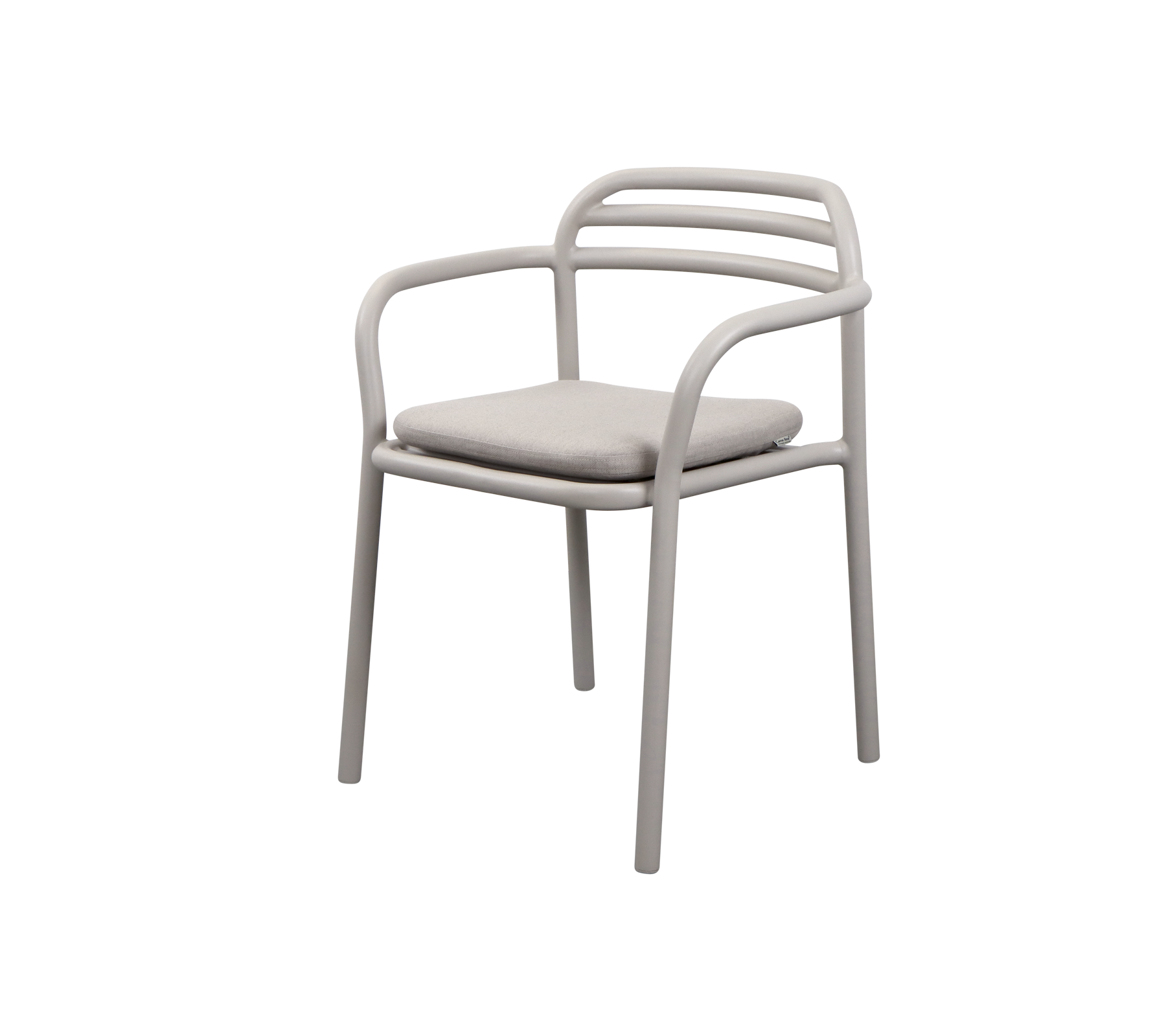En moderne lænestol med et elegant design, runde armlænet og en polstret sæde i en neutral farve.