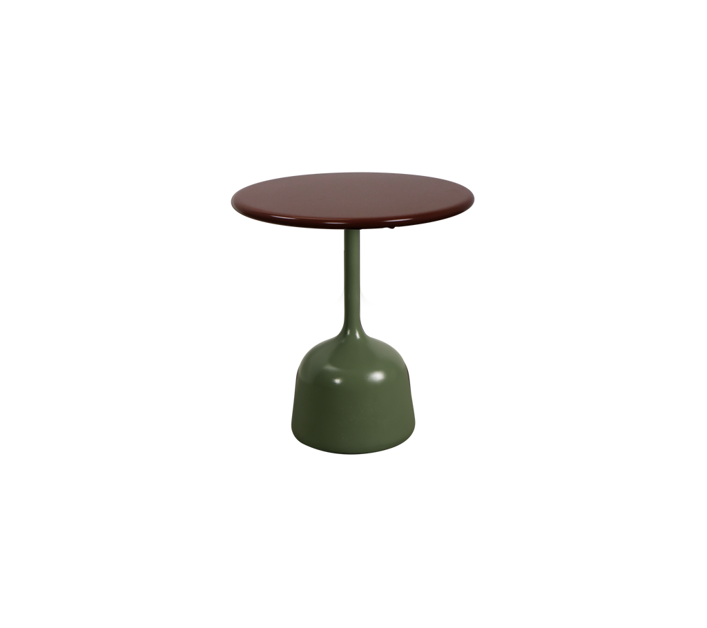 Olivengrøn bord med en bordeaux top.