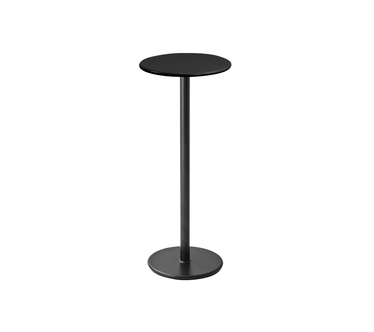 Et slankt, moderne rundt bord med en sort top og en slank sort pedestalkonstruktion, ideelt til afslappet spisning eller drinks.