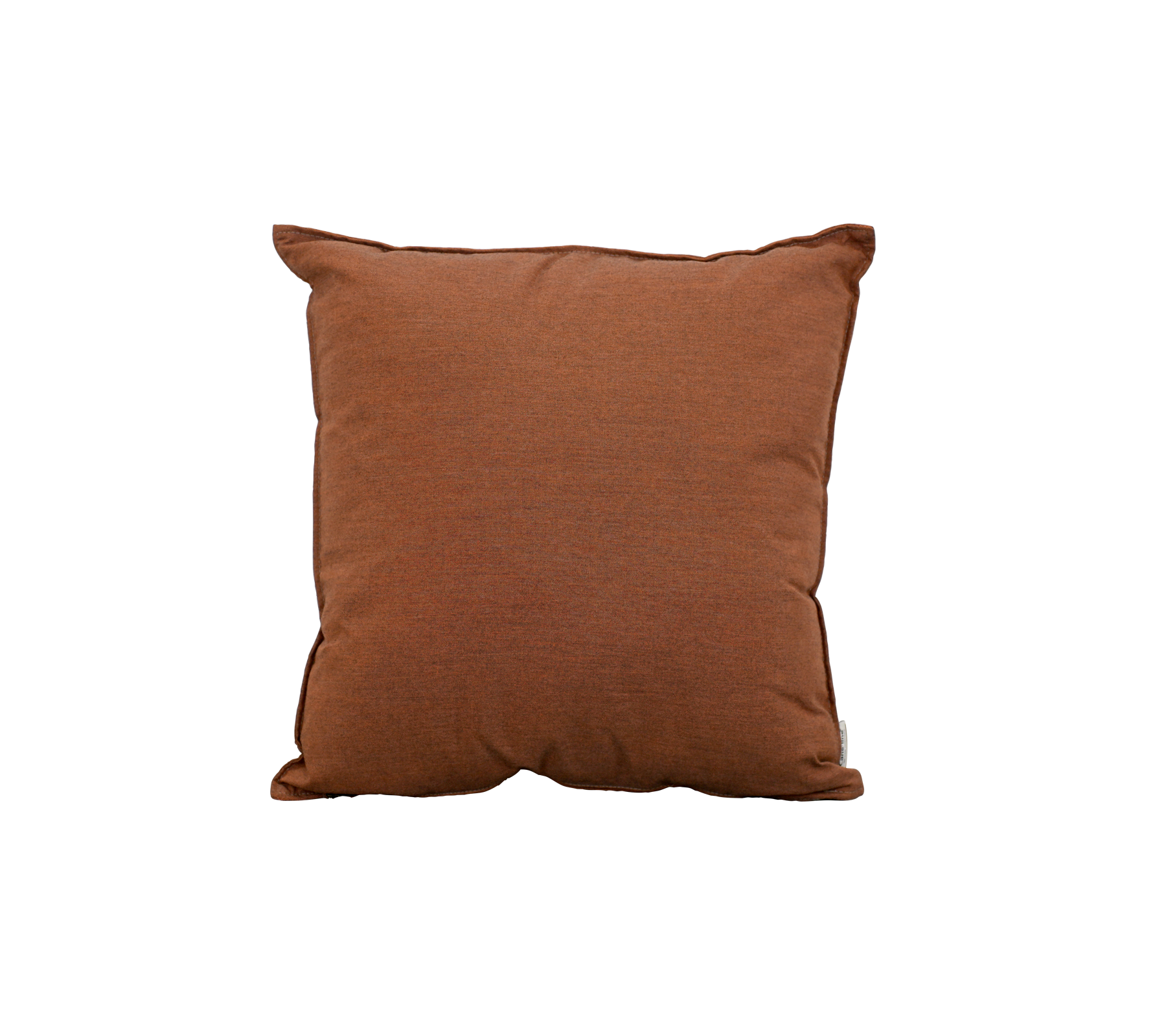 Ørkenrød pude med et enkelt design.
