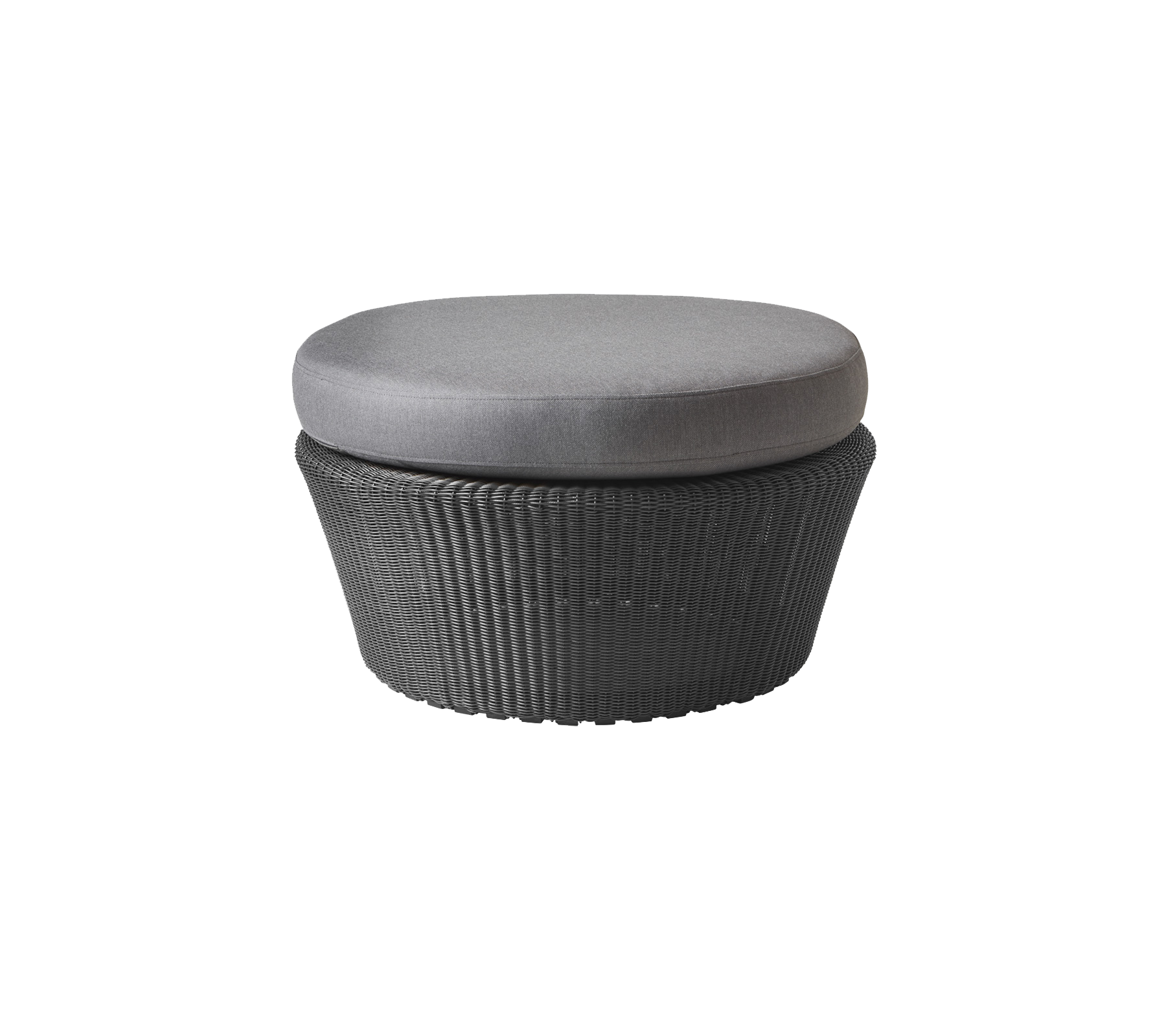 Rund pouf med en vævet bund og en grå polstret top, designet til alsidig siddeplads og dekoration.