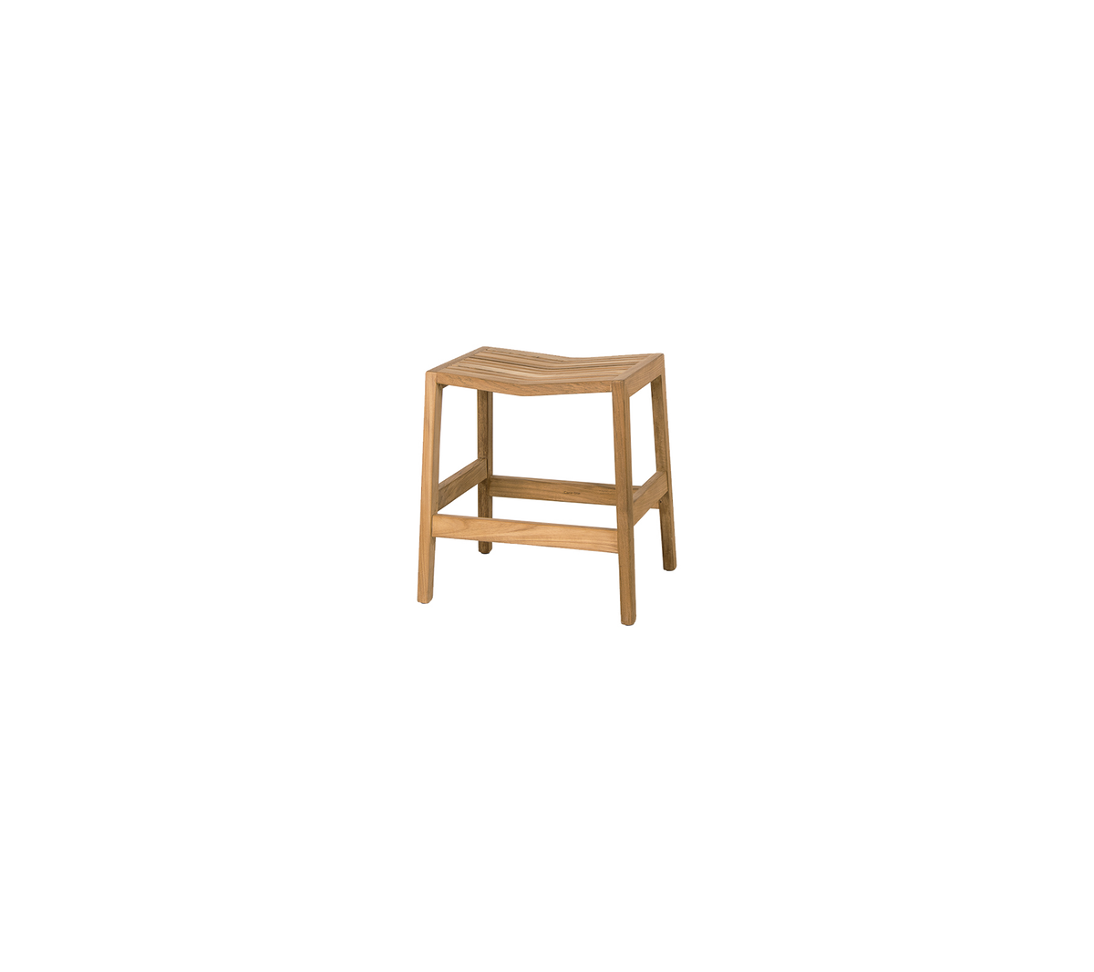 Naturlig træskammel med et simpelt design, der har en flad sæde og robuste ben, ideel til forskellige anvendelser og rum.
