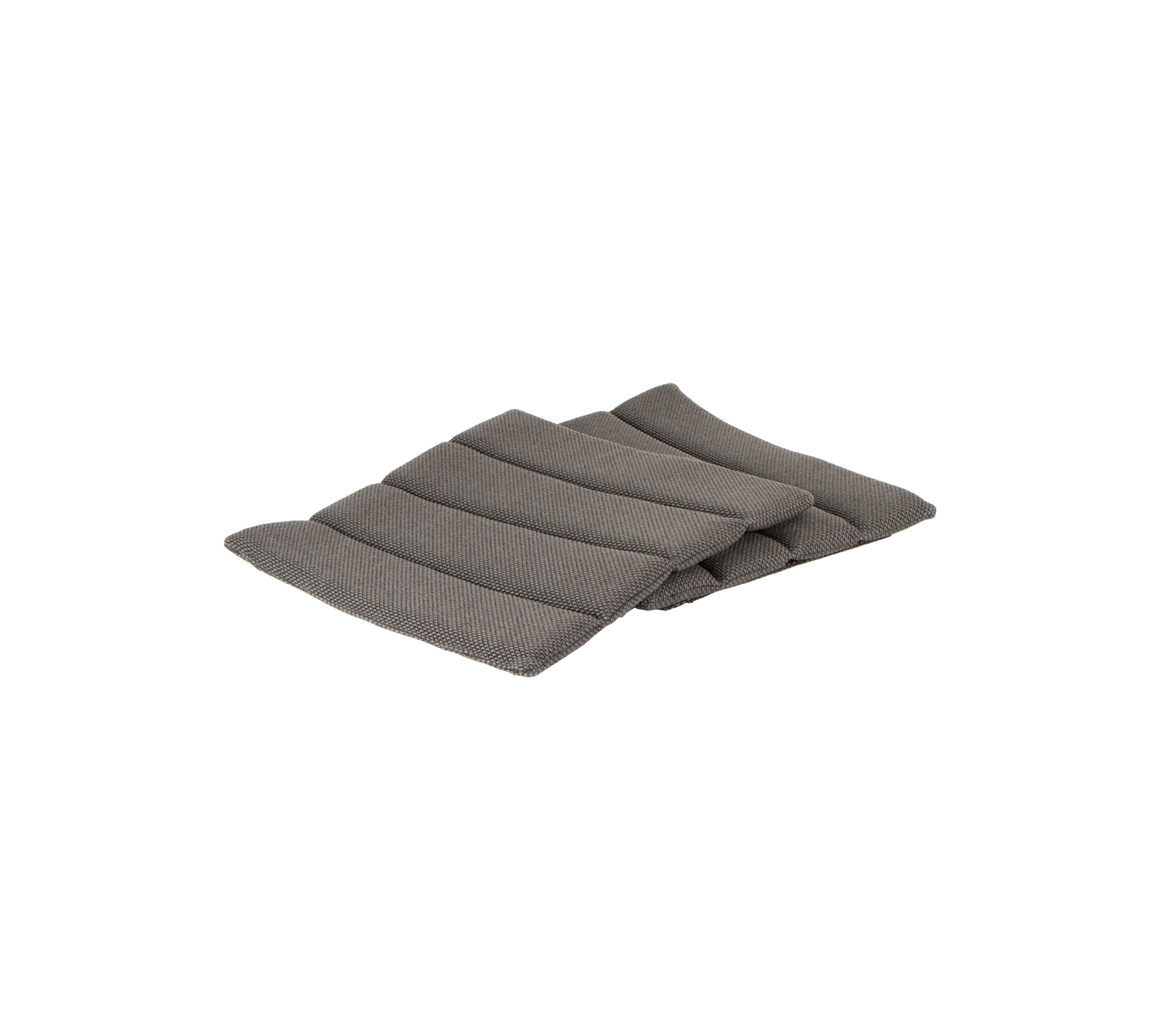 Grå stofpude med en quiltet design, der har flere polstrede sektioner for ekstra komfort. Perfekt til siddende eller støtte.