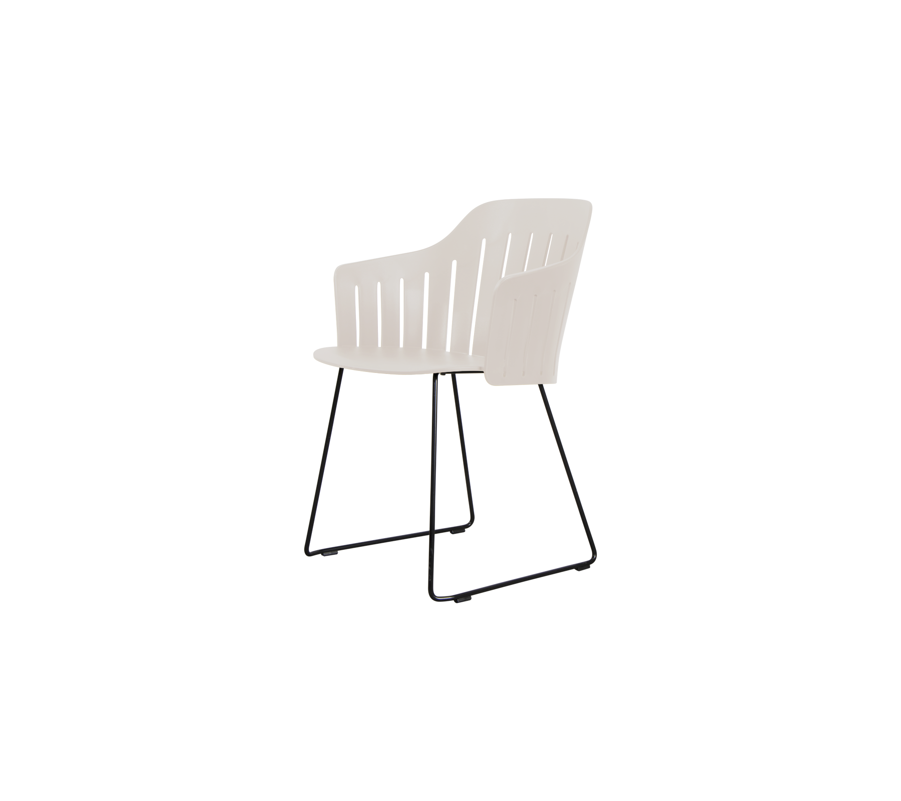 Sandstol med et moderne design og sort ramme.