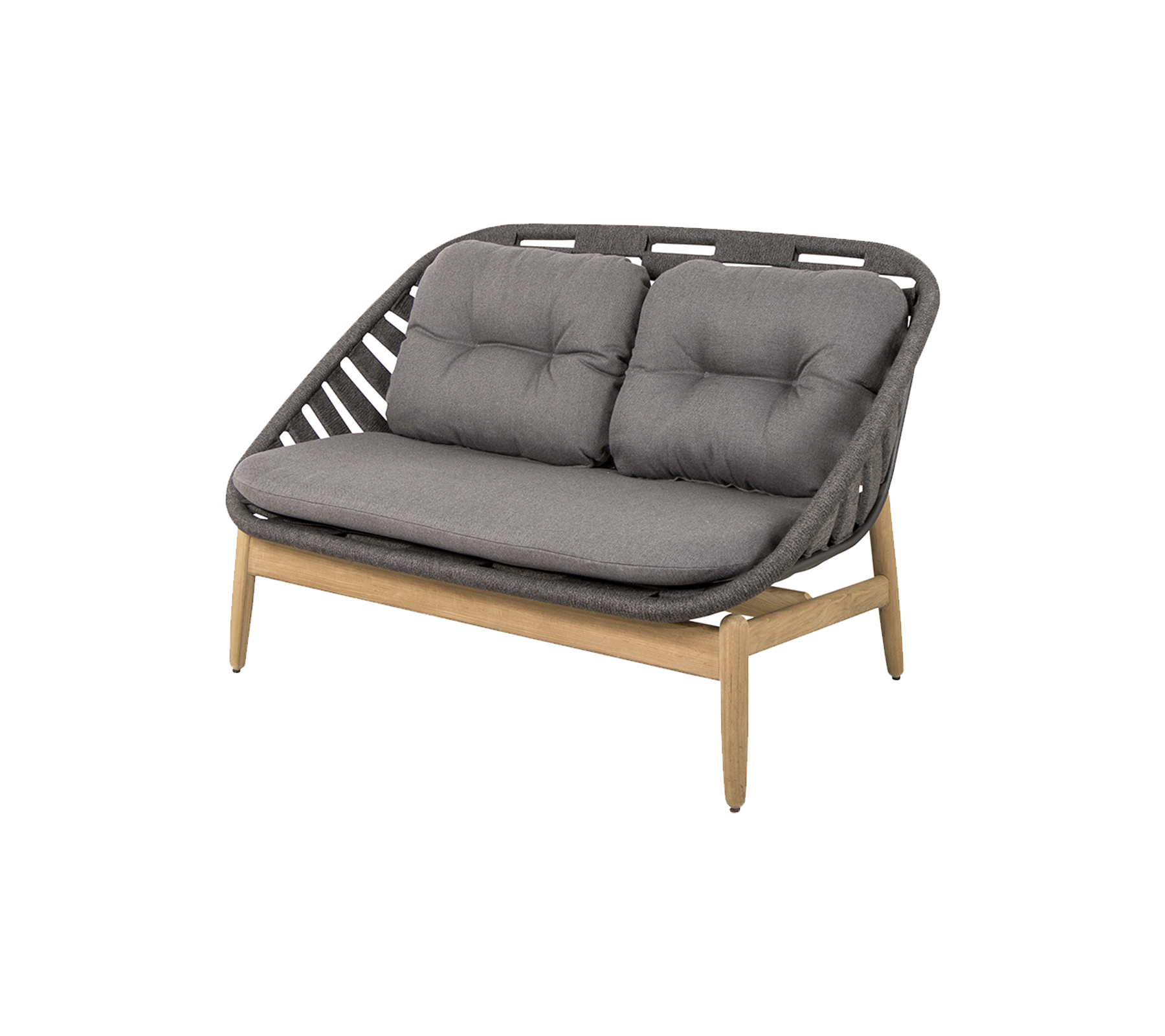 To-personers sofa med en grå polstret sæde og et stilfuldt vævet rygstøtte, støttet af træben. Ideel til moderne dekoration.