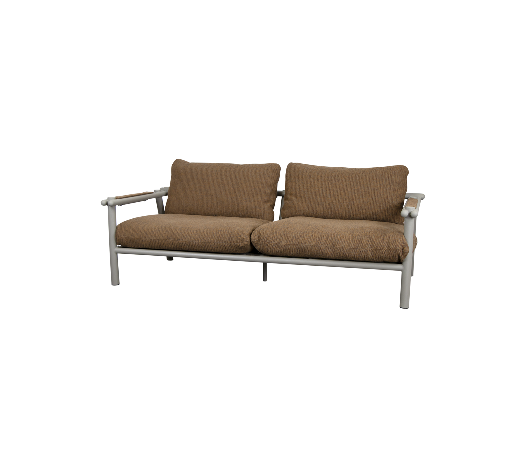 En komfortabel to-personers sofa med bløde brune puder og en slank metalramme, ideel til afslapning og stil.