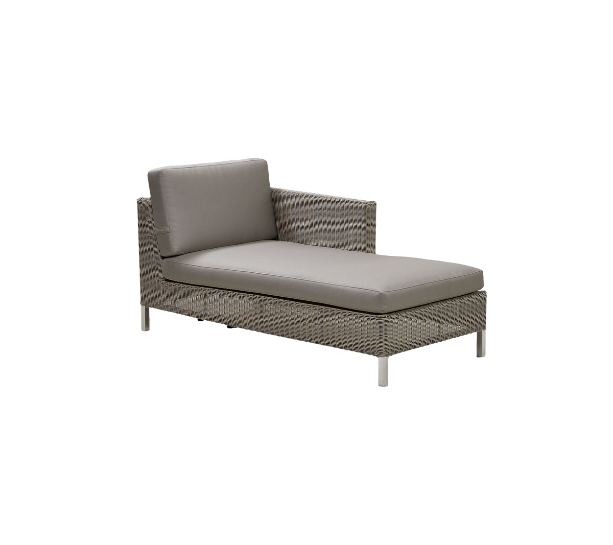 Stilfuld loungestol med et elegant design, der har en komfortabel pude og en moderne vævet ramme. Ideel til afslapning og udendørs brug.