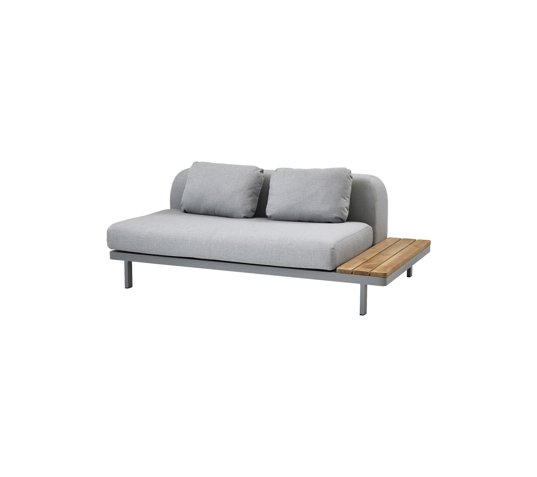 Moderne sofa med et slankt design, der har blødt gråt polster og et træbord tilføjet funktionalitet.
