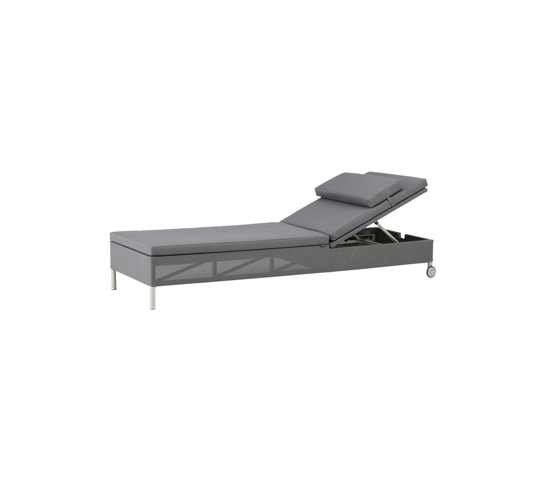 Justerbar grå chaise med en tilbagelænet ryglæn og indbygget opbevaring, der har et slankt design og metalliske ben.