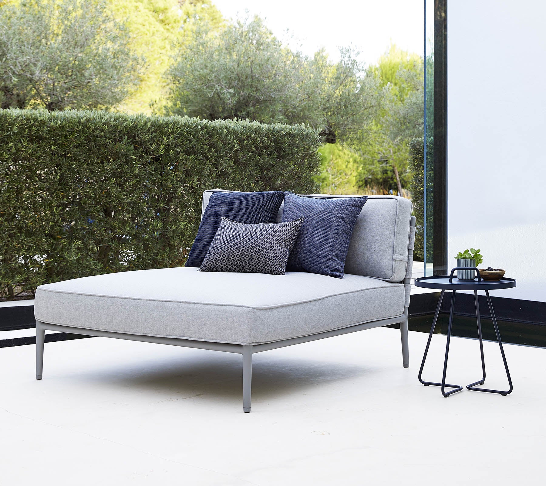 Conic daybed modul