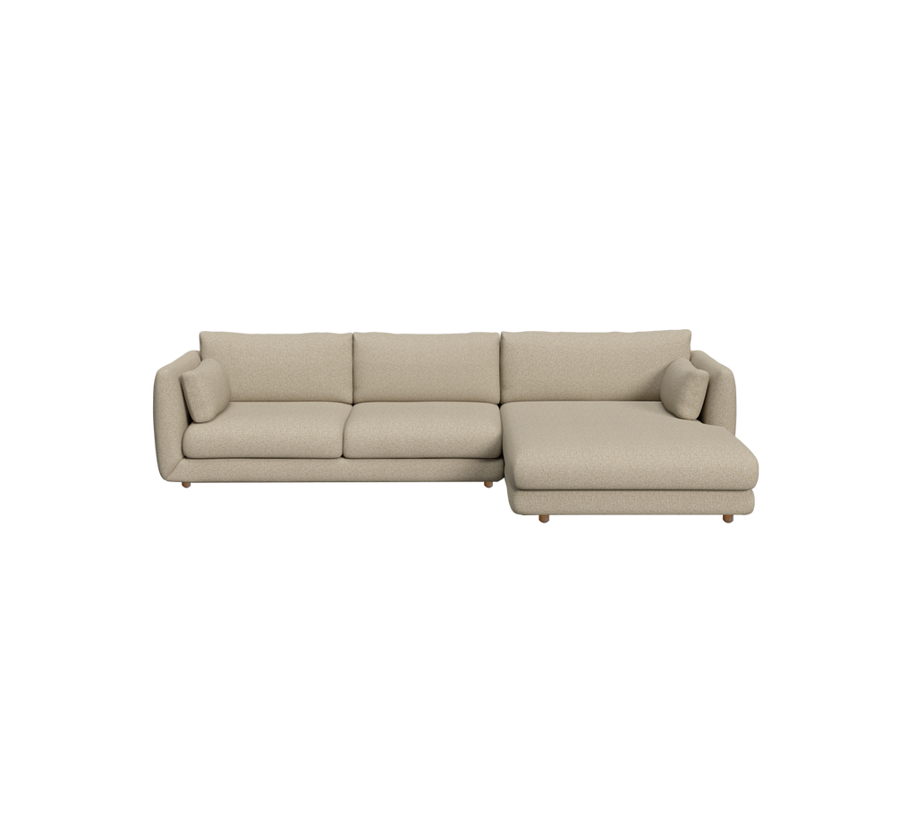 Moderne beige sofa med et sektionelt design.