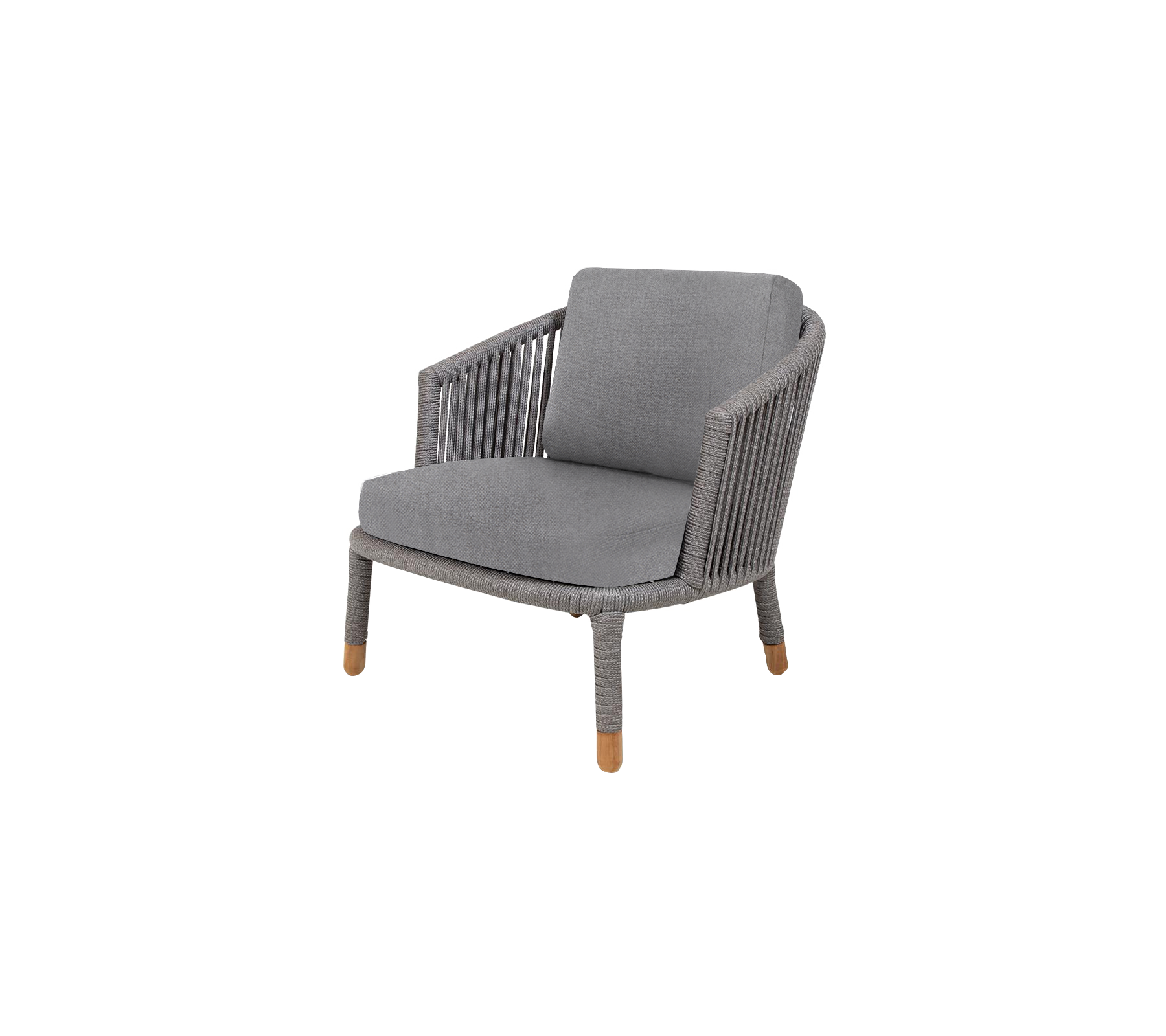 Elegant grå stol med et vævet design og blødt betræk, der har træben for ekstra elegance og komfort. Ideel til afslapning.