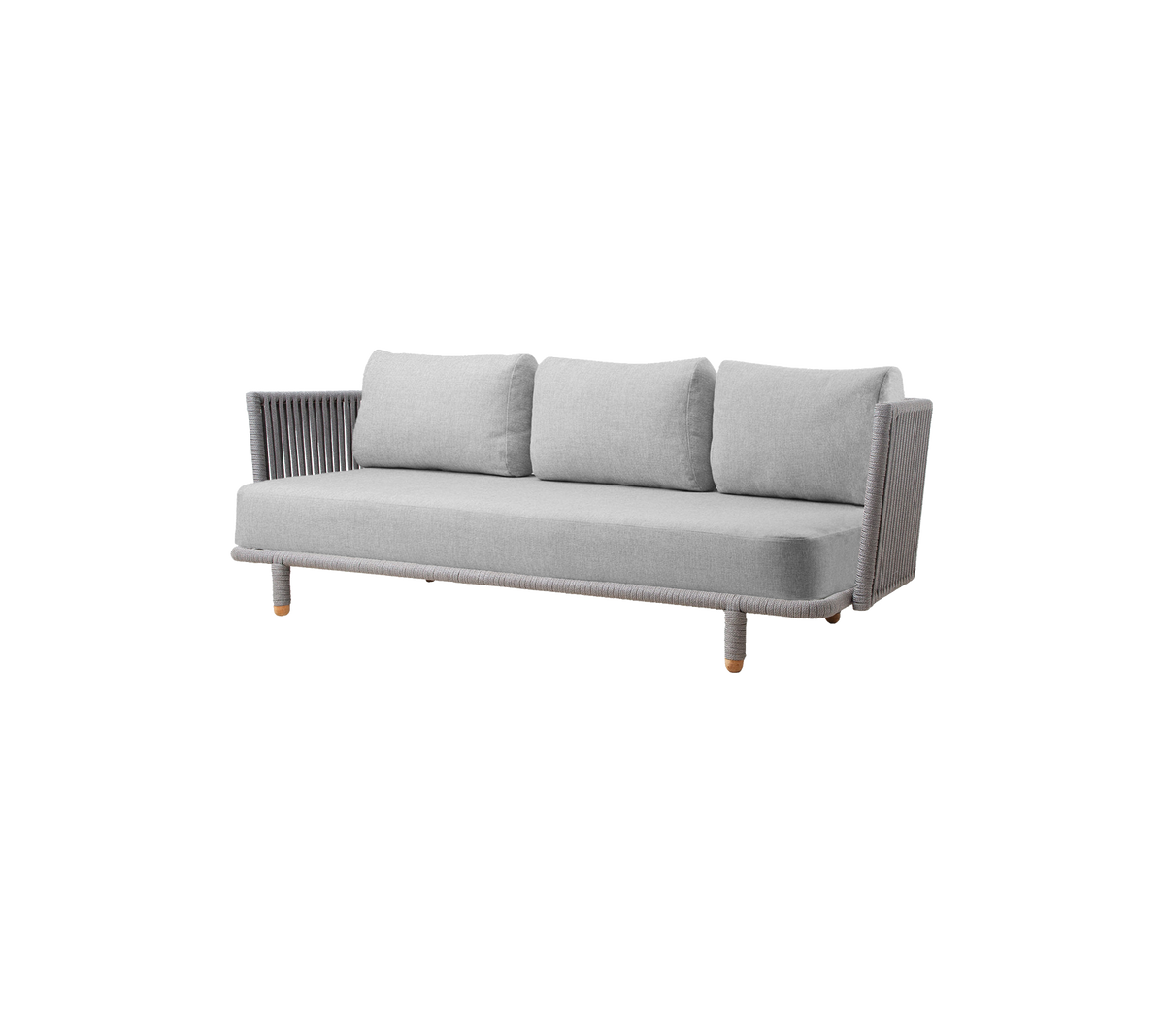 Stilfuld grå sofa med tre puder og moderne detaljer, perfekt til at forbedre ethvert opholdsrum.